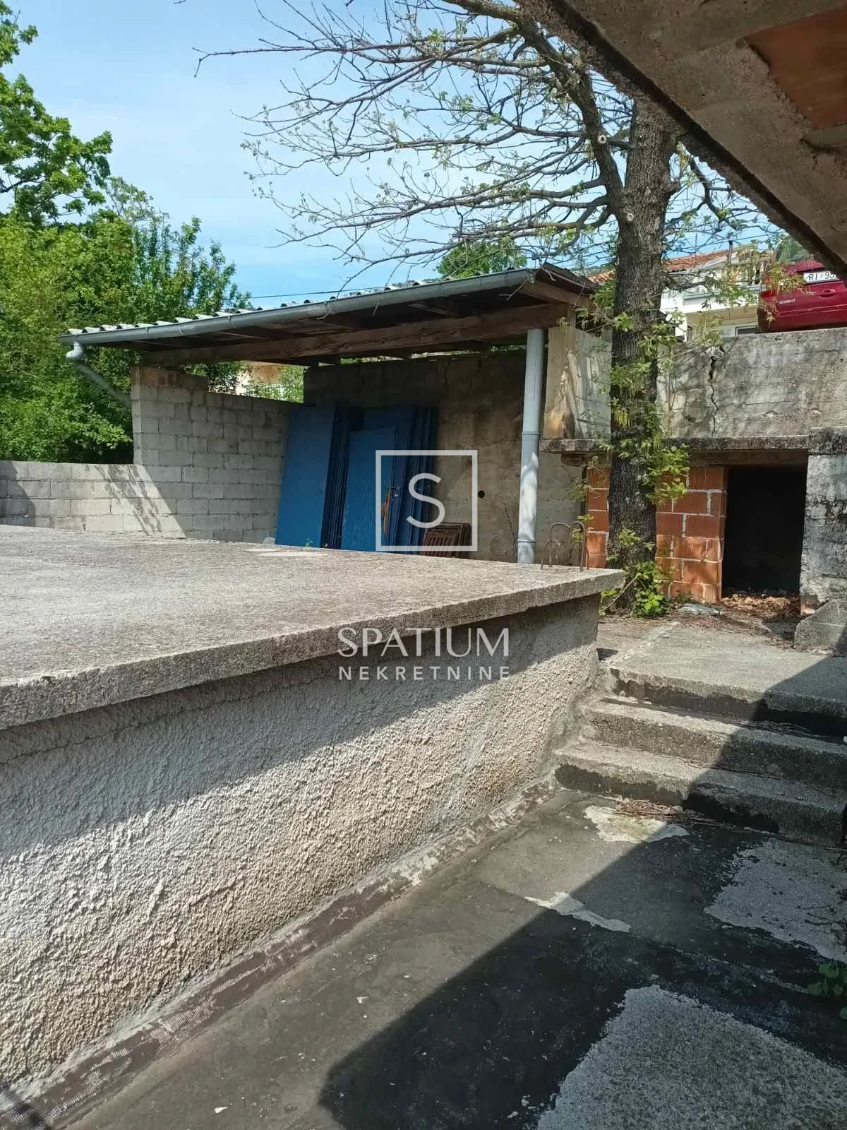 grižane, garaža s velikom okućnicom - slika 4