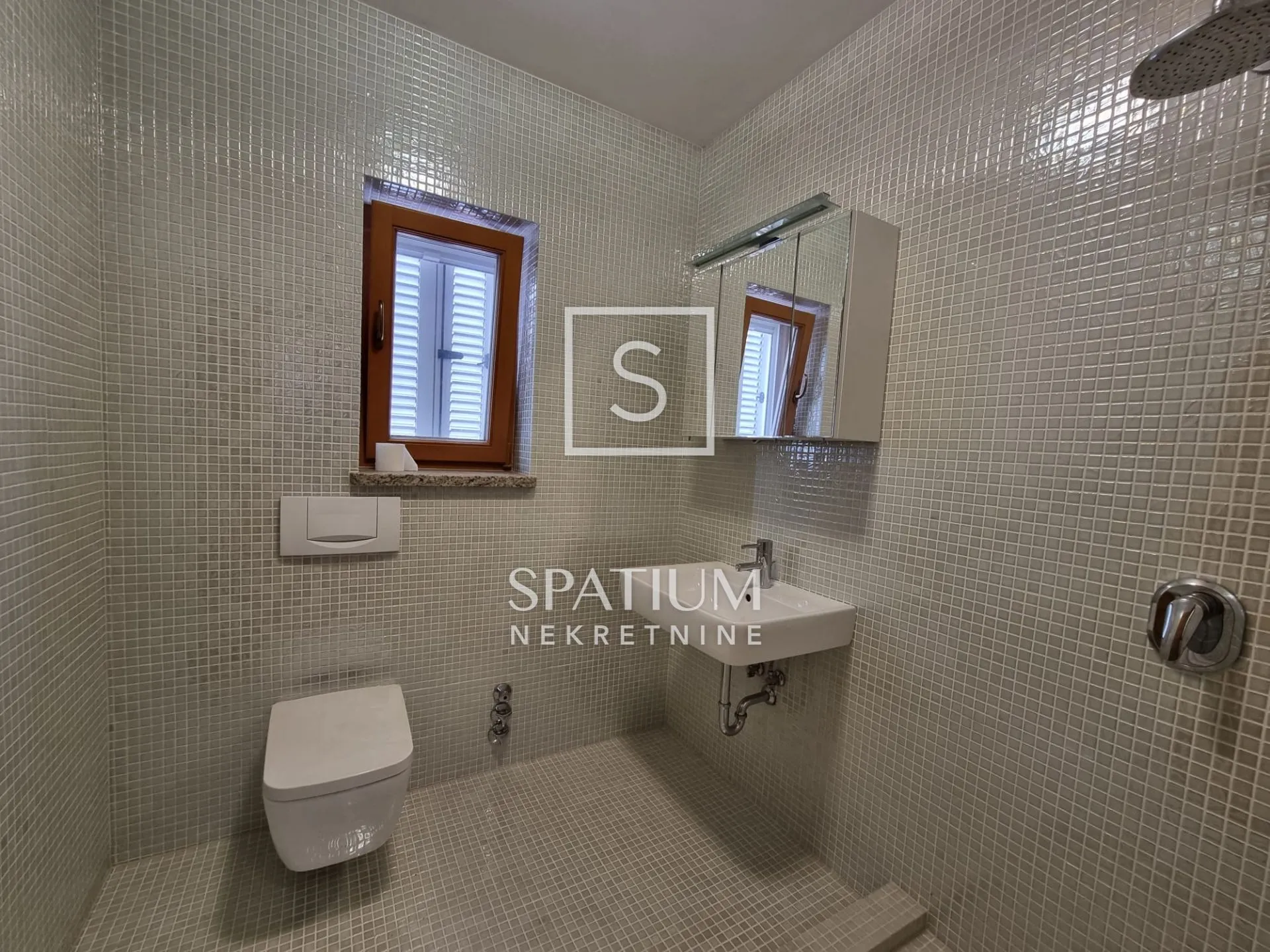 dramalj, crikvenica, vila s okućnicom, drugi red do mora - slika 18