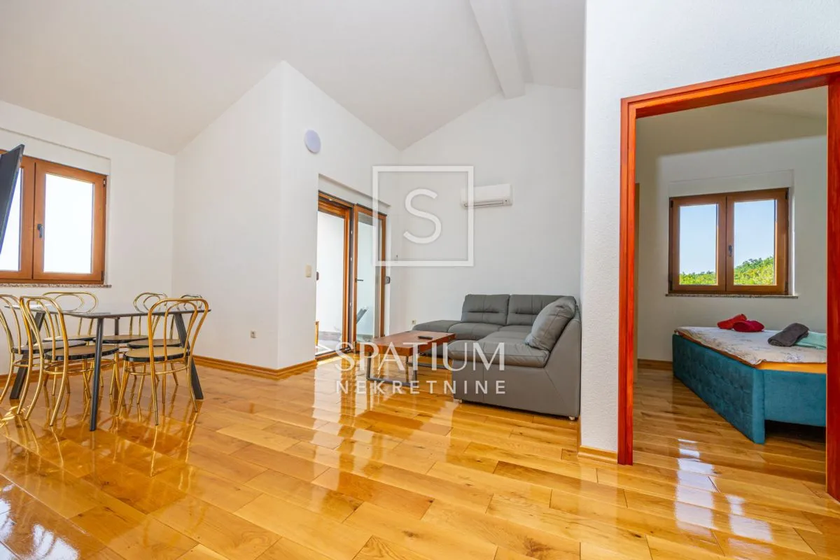 crikvenica, dvije apartmanske kuće i maslinik - slika 16