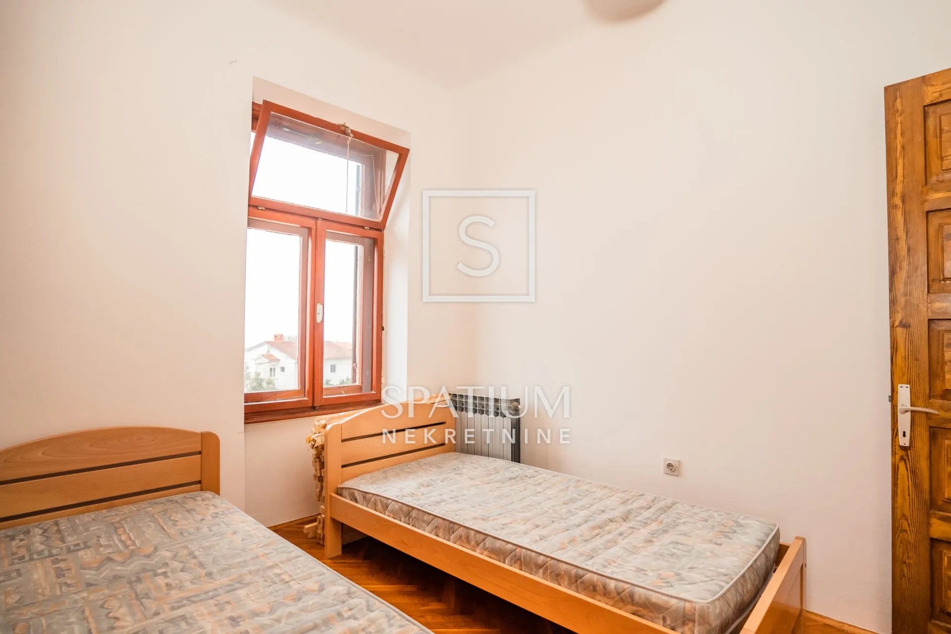 malinska, dvije kuća s apartmanima - slika 24