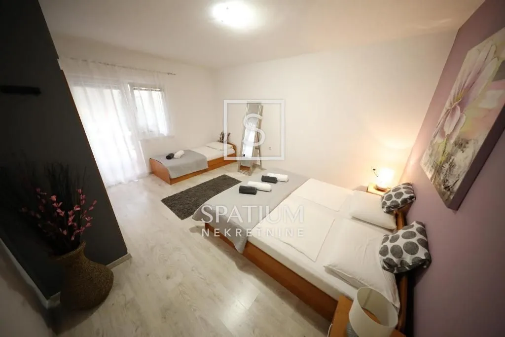 zadar, sukošan, kuća s velikom okućnicom - slika 8