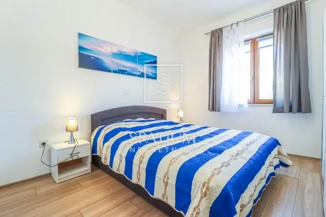 poreč, kuća s pet apartmana - slika 10