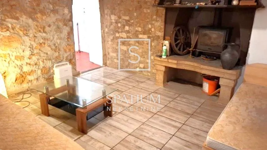 Hreljin, Samostojeća Kuća - Hreljin, Bakar