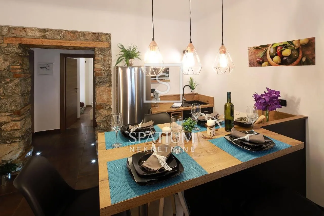 rijeka, centar, prodaja uhodanog poslovanja, 3 apartmana - slika 25