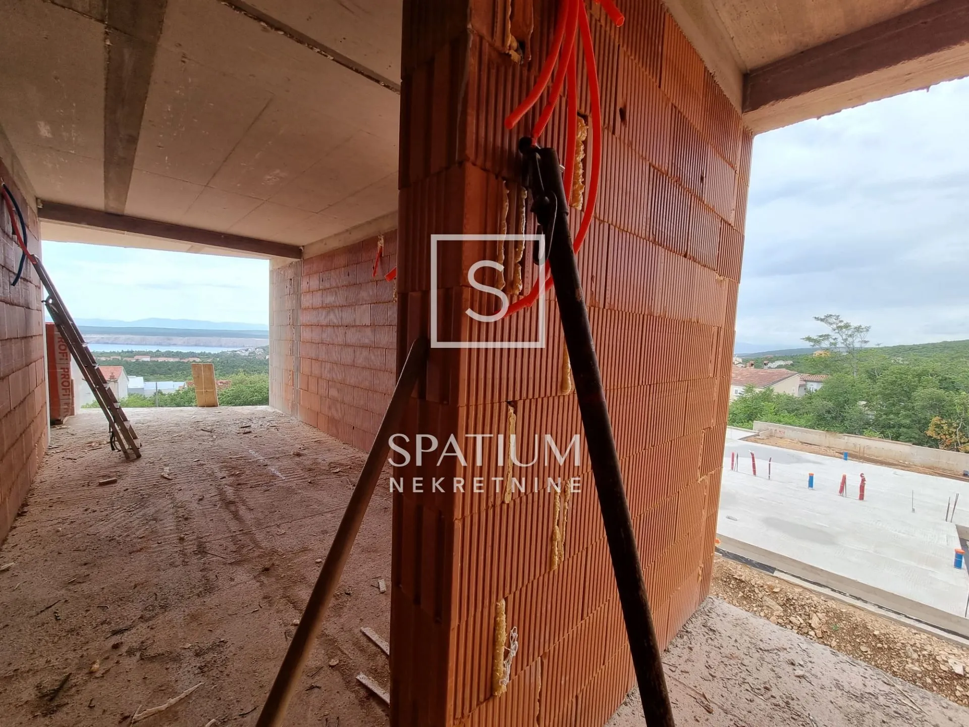 Jadranovo, Crikvenica, Novogradnja S Bazenom