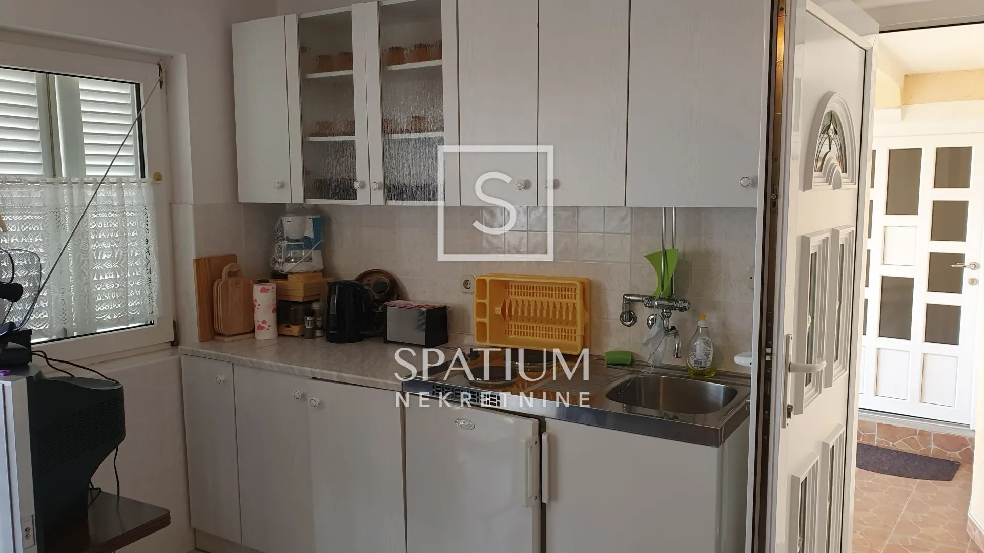 Novi Vinodolski, Dvojna Kuća Sa Četiri Apartmana