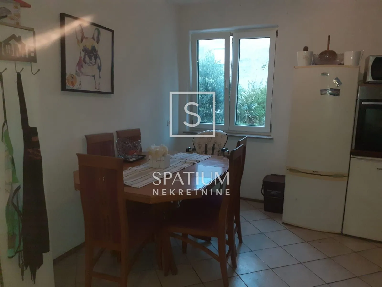 otok krk, omišalj, trosoban stan za najam radnicima - slika 4