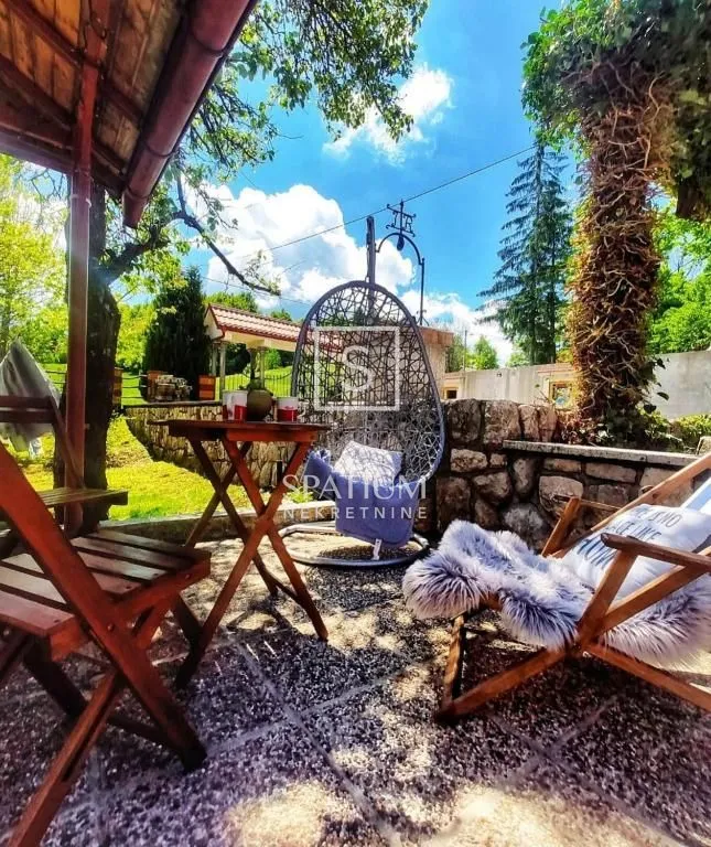 stari laz,autohtona kuća u lijepom okruženju - slika 17