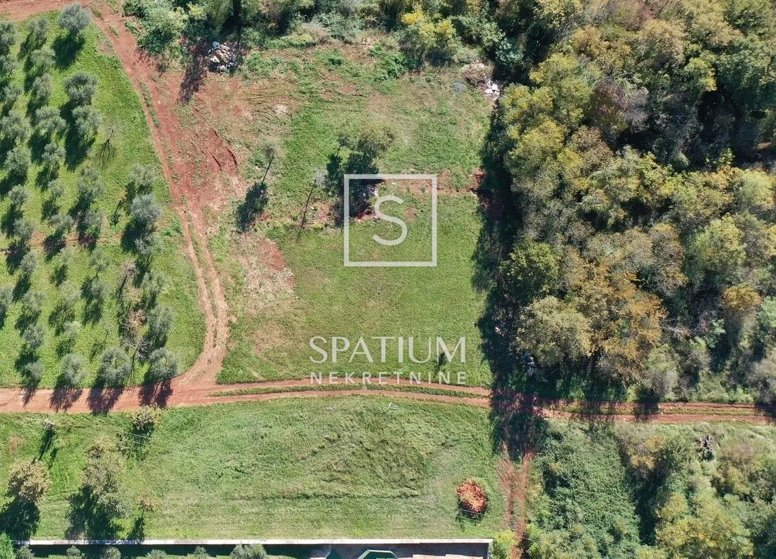 vižinada, građevinsko zemljište 961 m² - slika 3