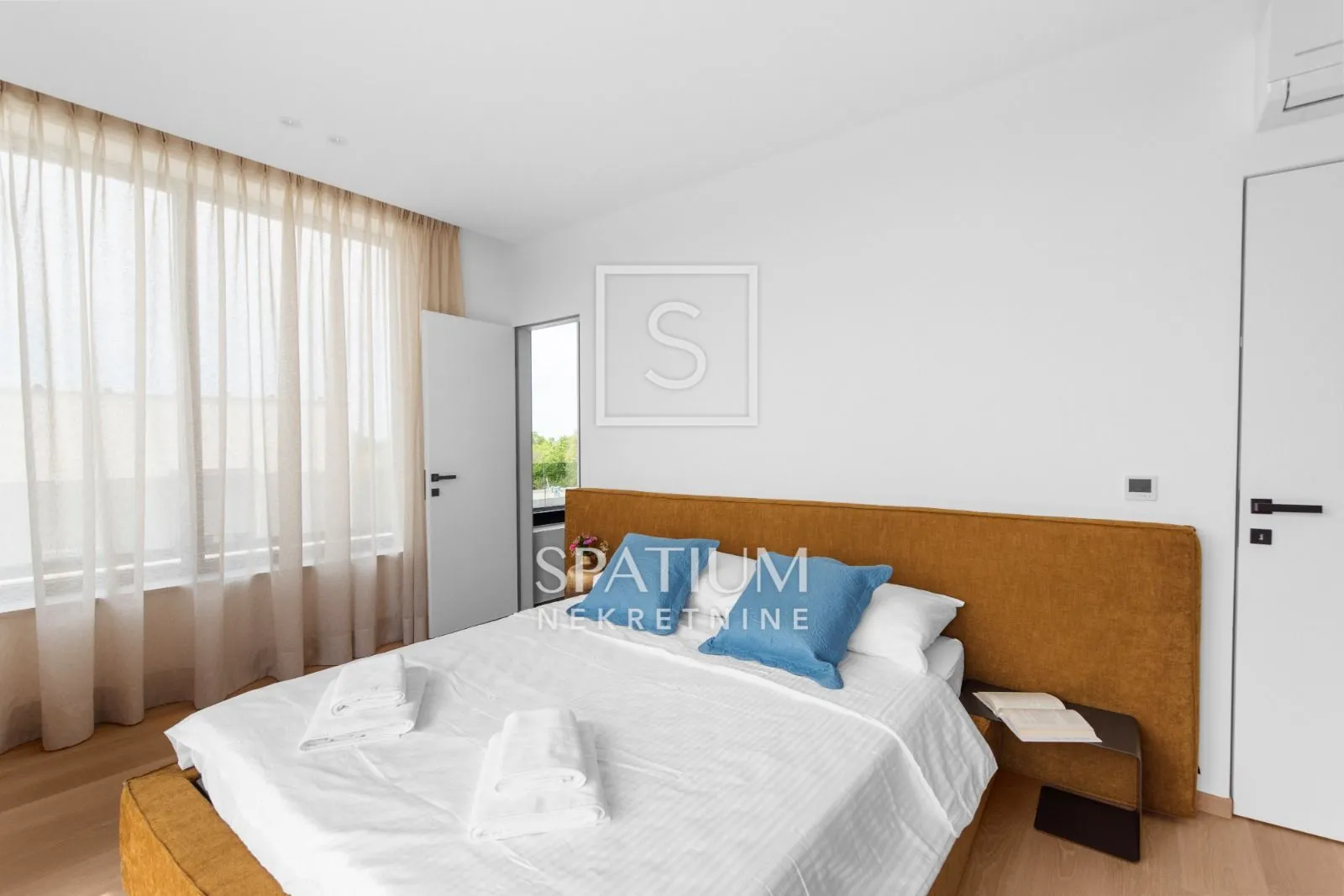 poreč, luksuzni penthouse 600 m od mora s jacuzzijem i panoramskim pogledom - slika 18