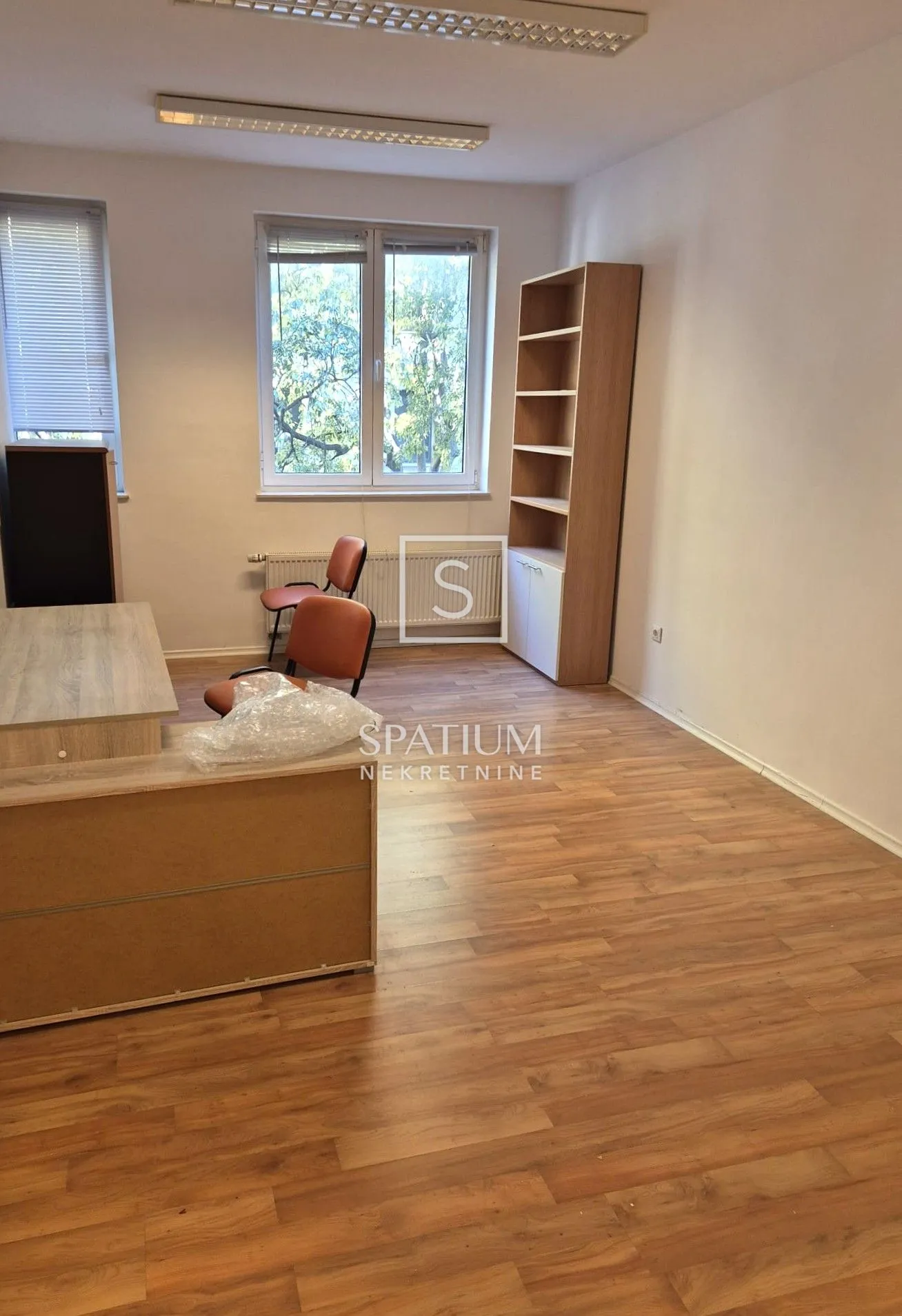 mlaka, uredski poslovni prostor 64m2 za dugoročni zakup - slika 3