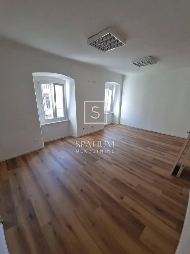 centar, poslovni prostor na korzu - slika 8