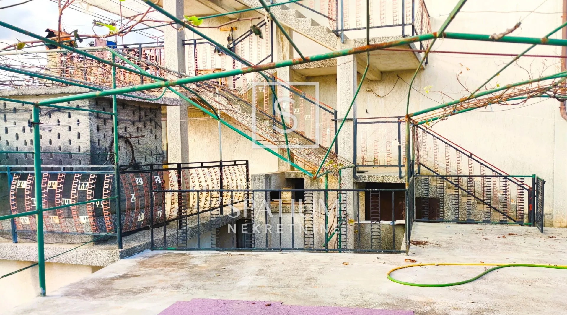 grbci, kuća s okućnicom na dobroj lokaciji - slika 10