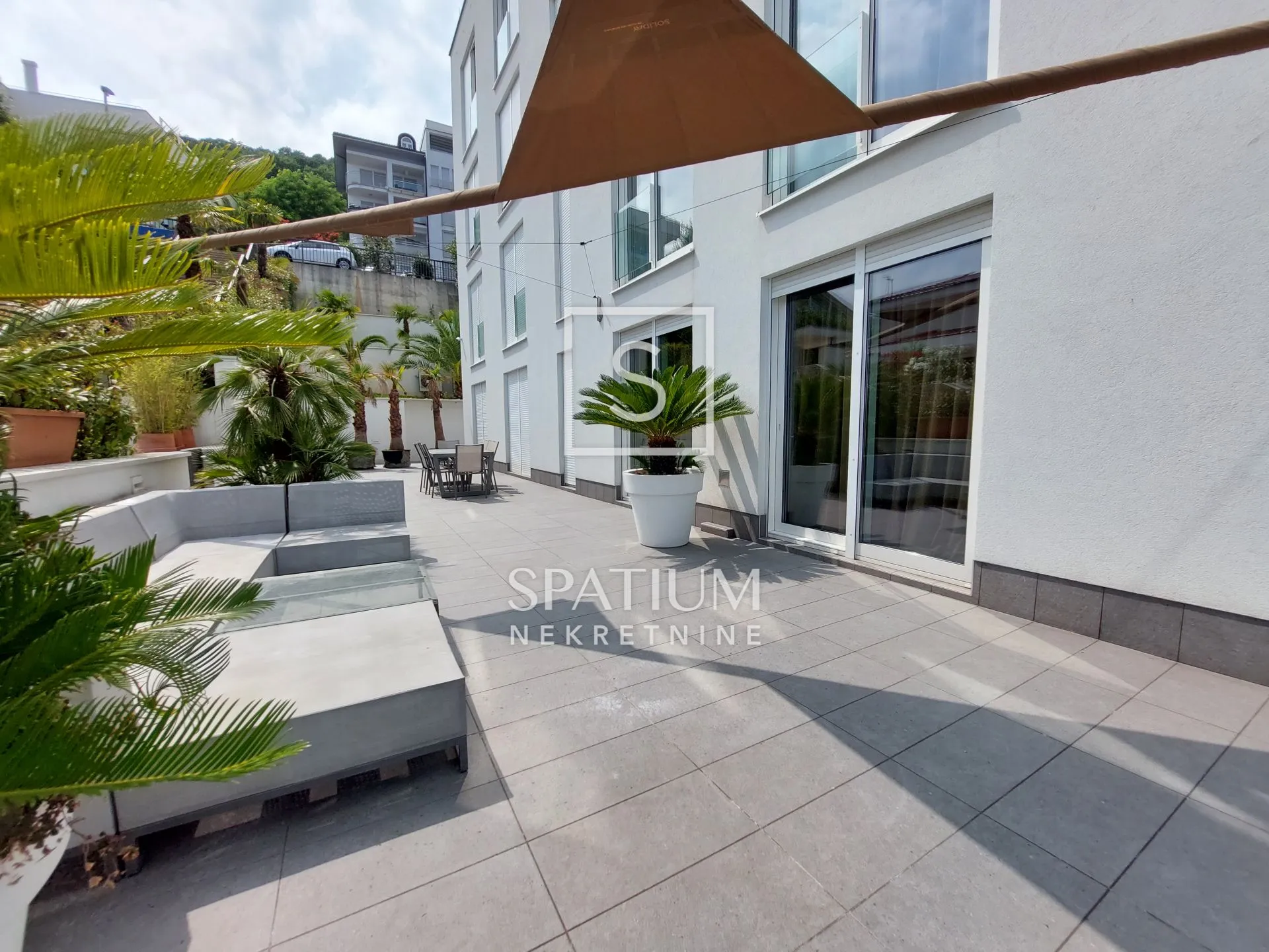 opatija, apartman s bazenom - slika 11
