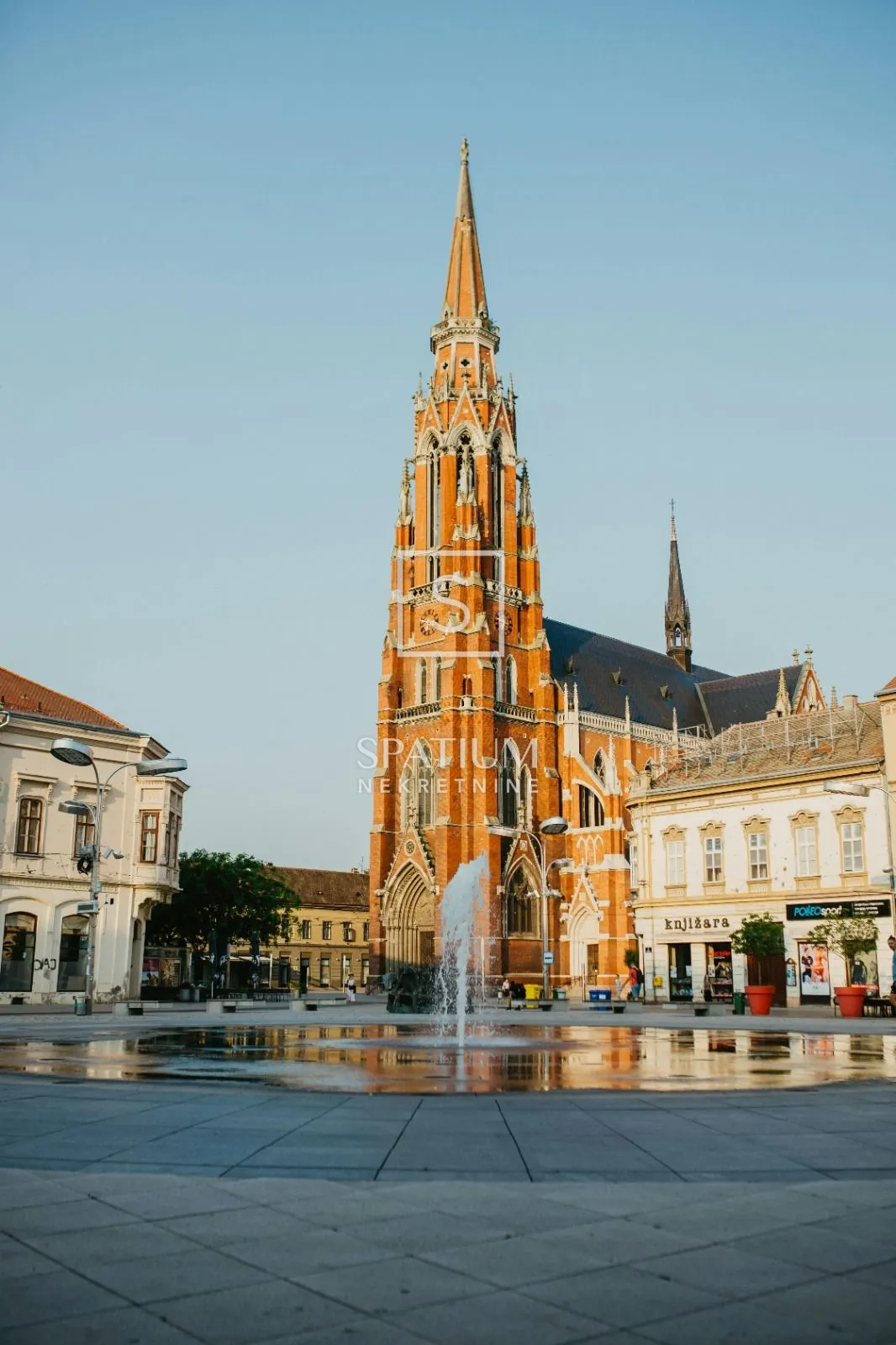 Osijek, Donji Grad, Četverosoban Stan U Novogradnji