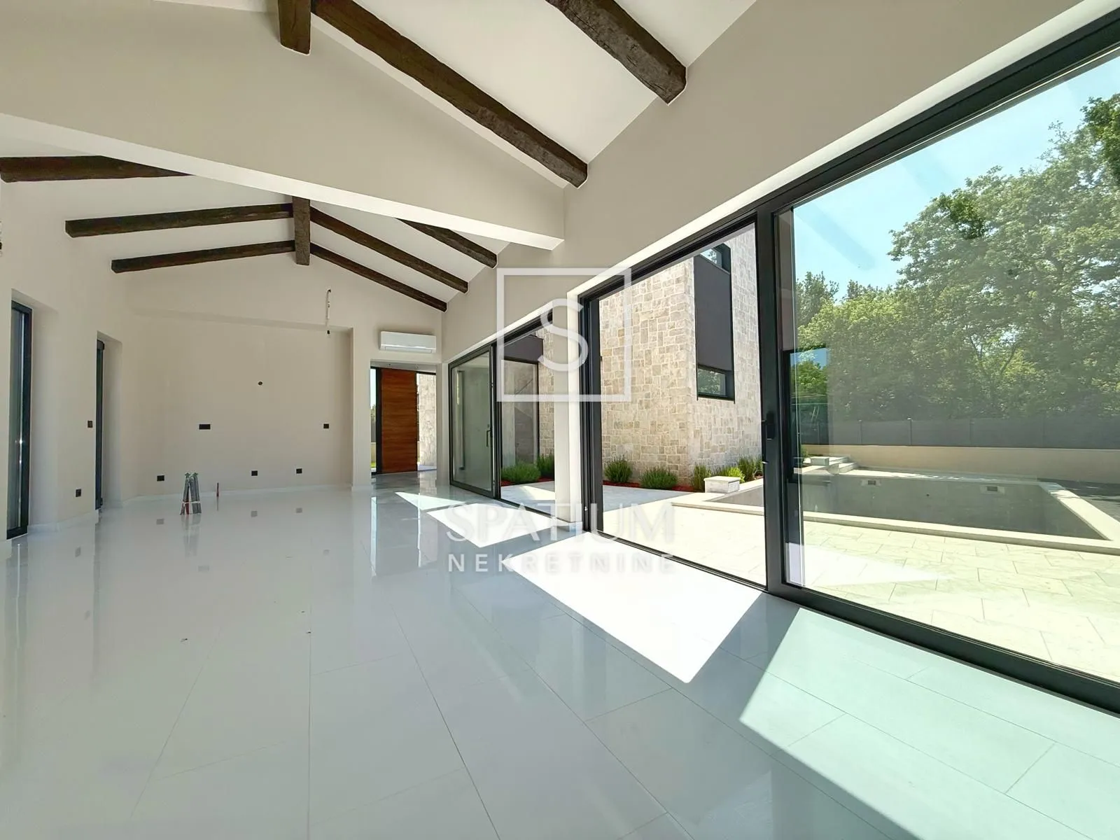 poreč, moderna vila s 4 spavaće sobe nadomak poreča - slika 4