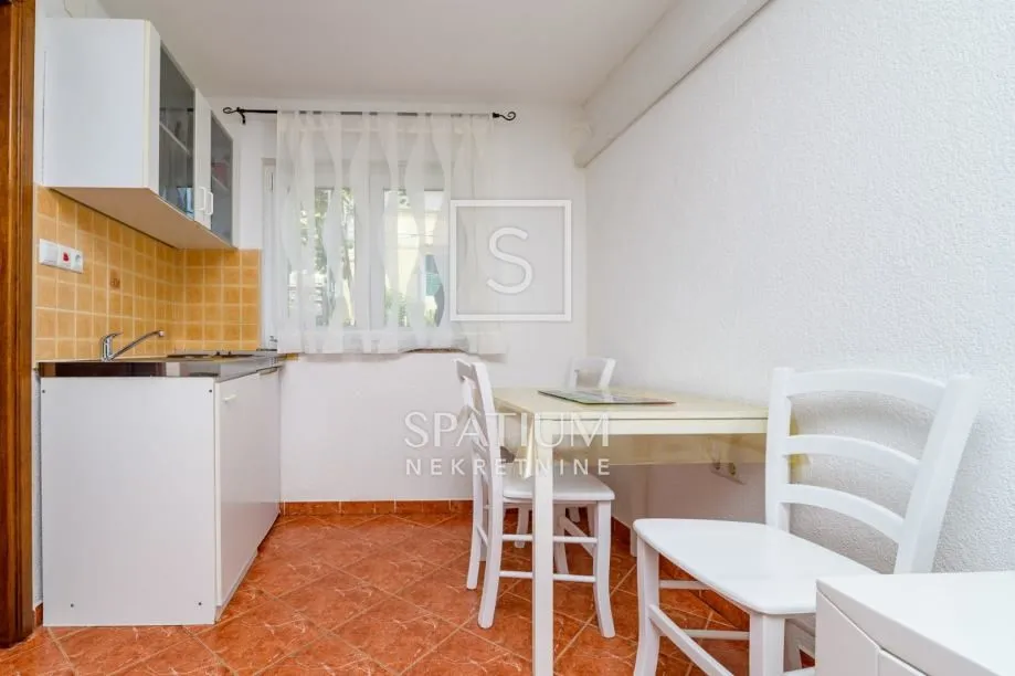 mali lošinj, etaža kuće s 3 apartmana blizu centra - slika 3