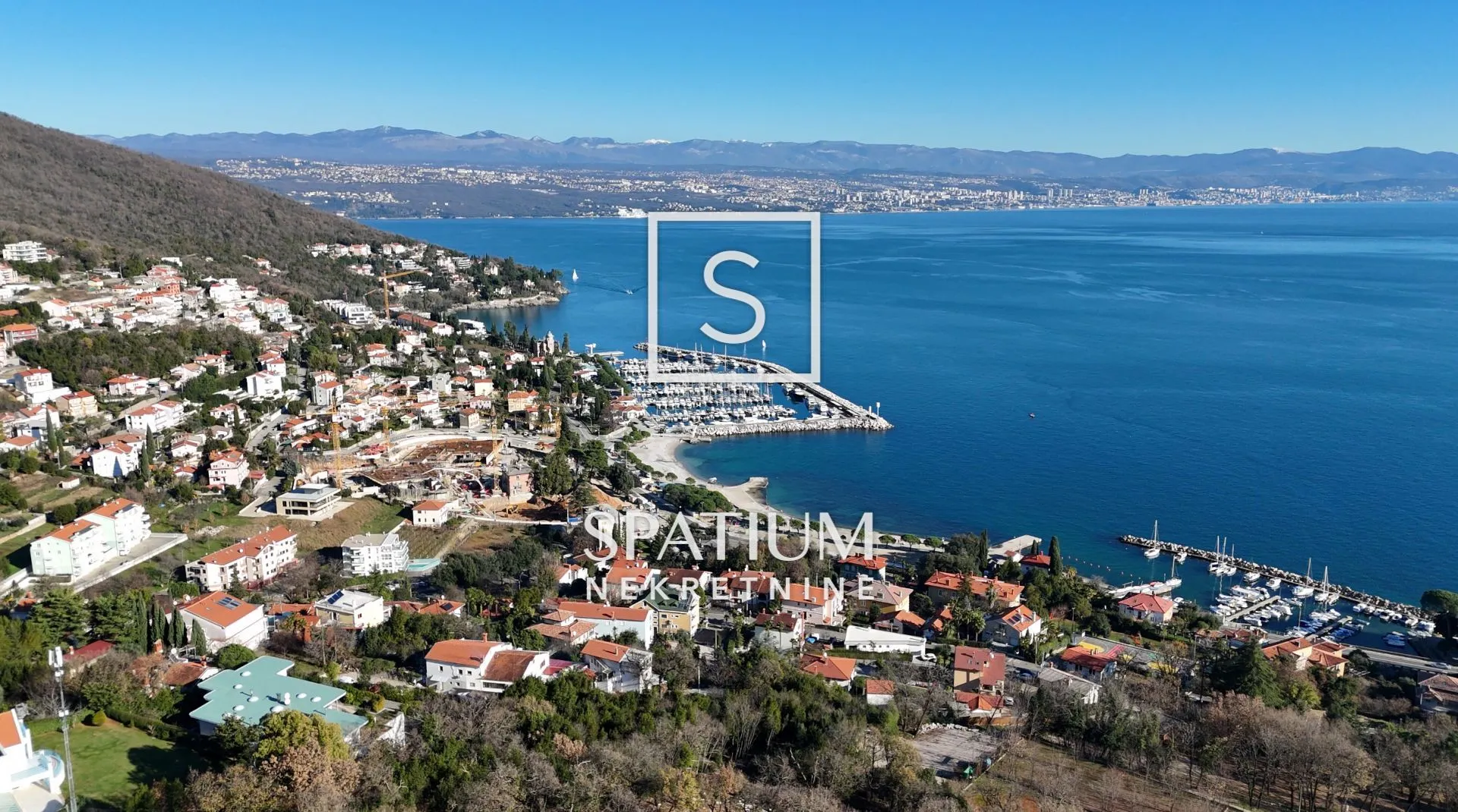 Ičići, Teren U Stambenoj Zoni - Ičići, Opatija