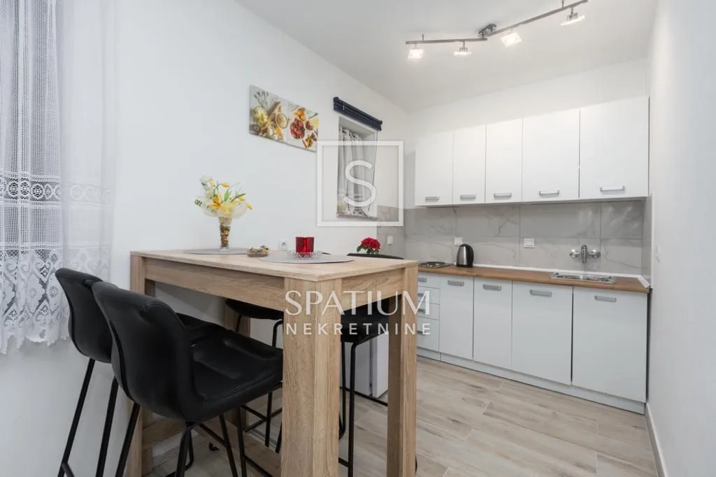 poreč, kuća s pet apartmana - slika 29