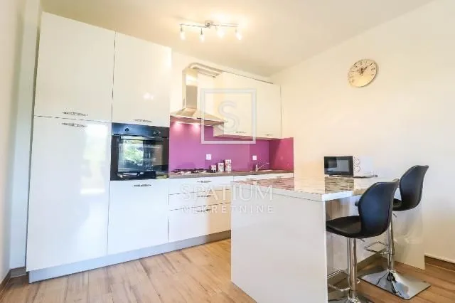 poreč, kuća s pet apartmana - slika 15