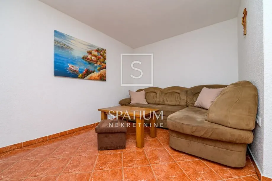mali lošinj, etaža kuće s 3 apartmana blizu centra - slika 4