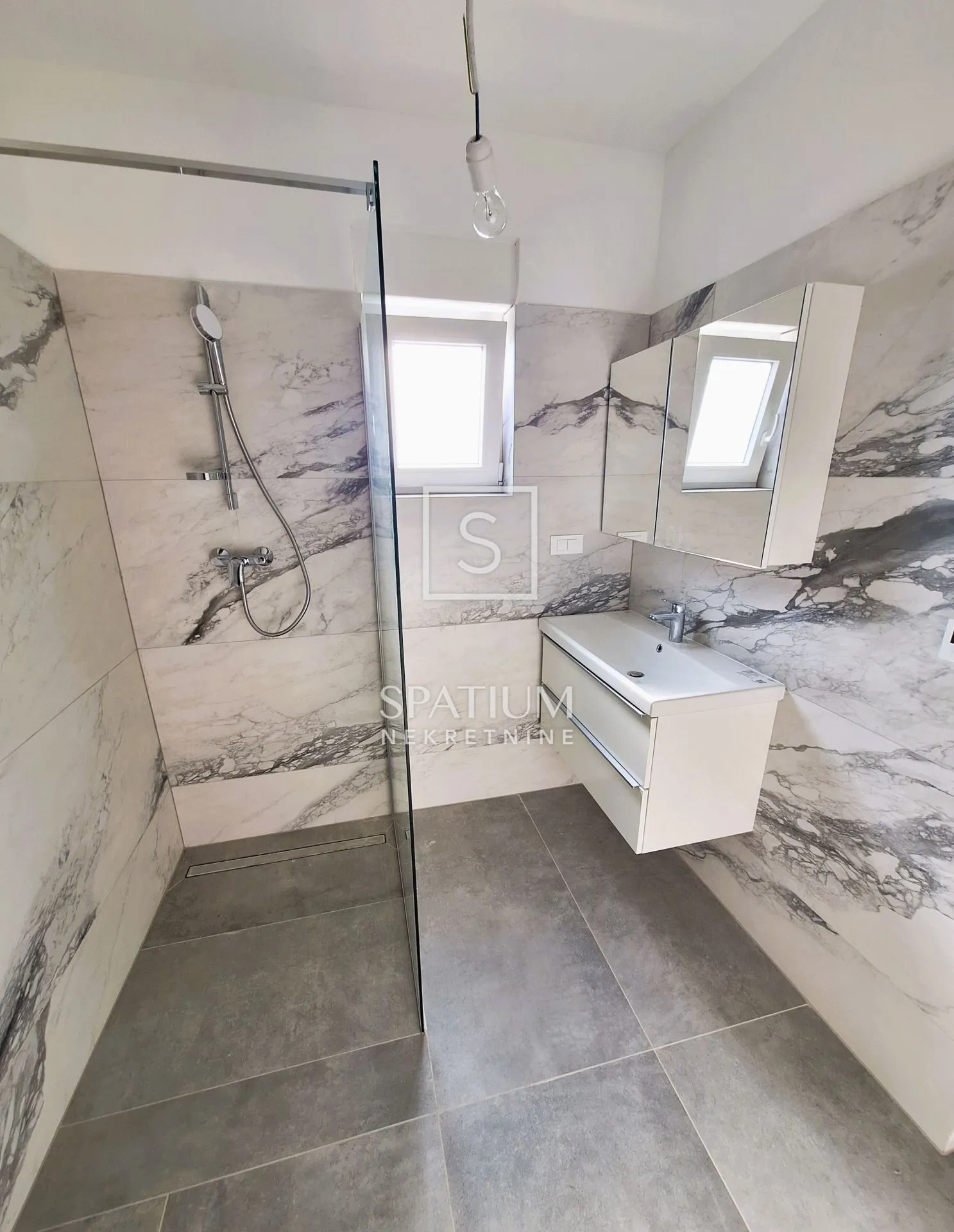 rešetari, trosoban stan sa garažom u novogradnji - slika 8