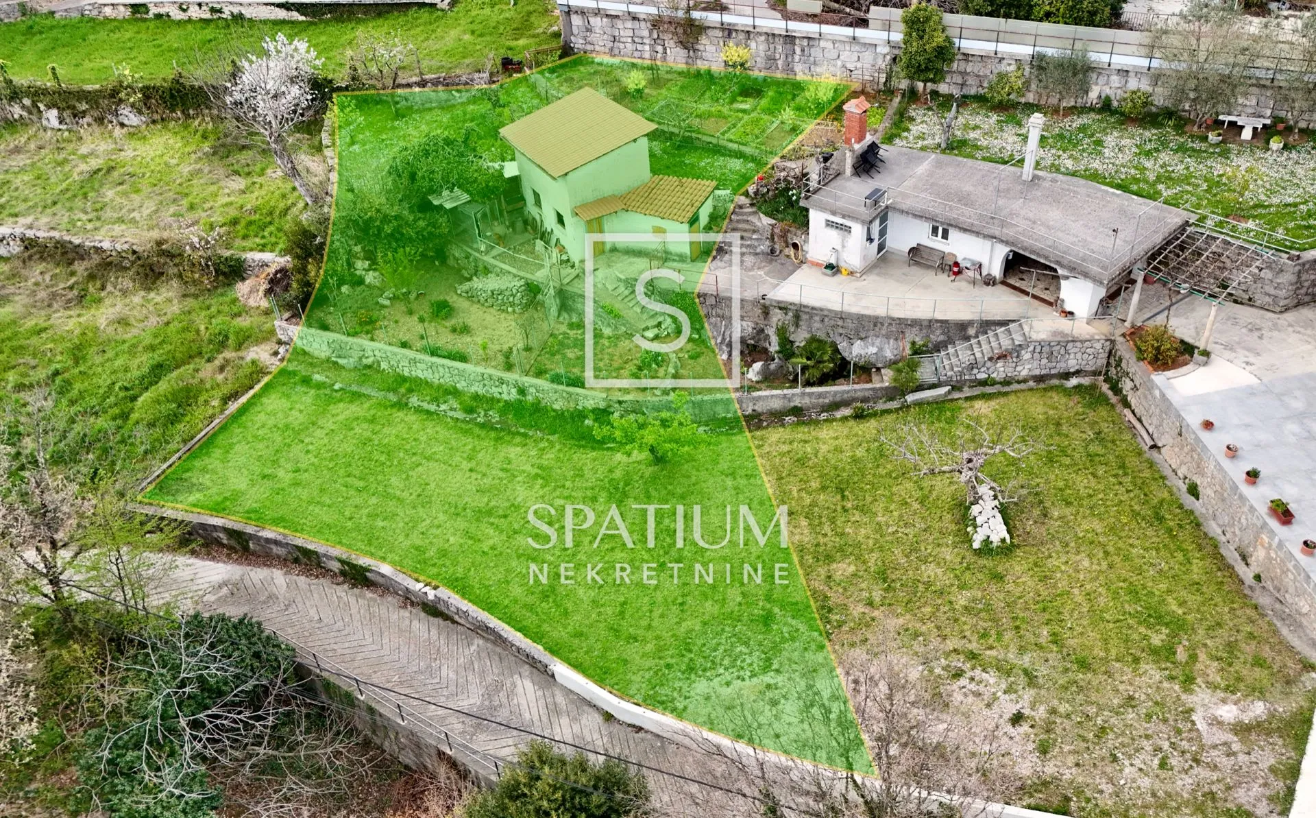 pobri, zemljište u mirnom okruženju - slika 3