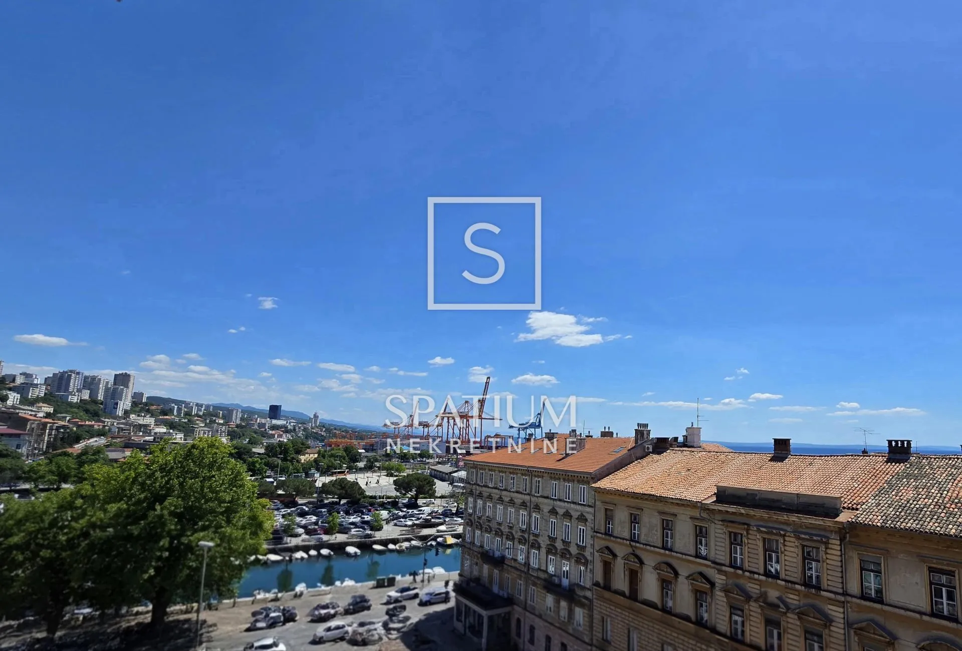 centar, korzo, novouređena garsonijera - slika 6