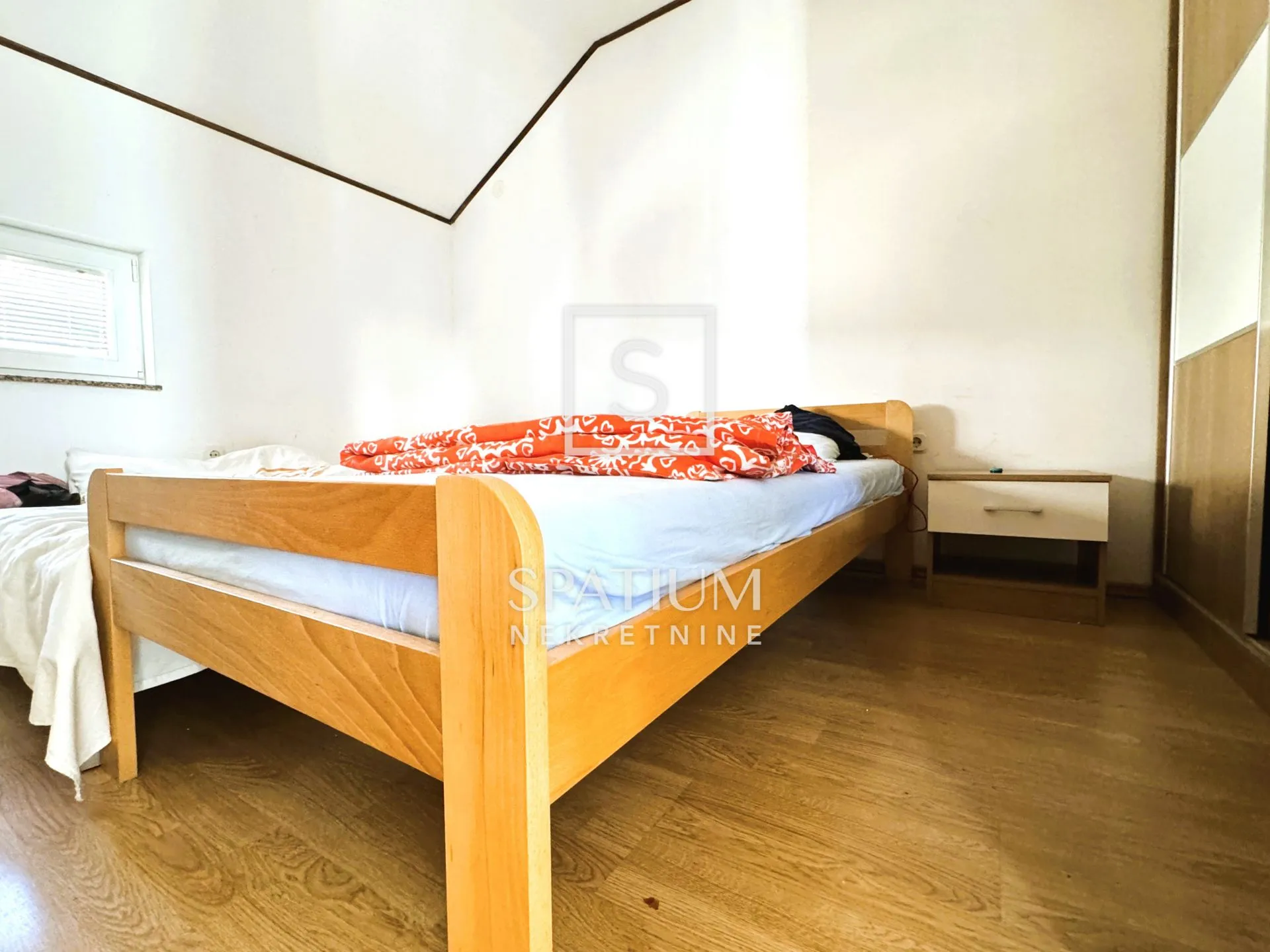 omišalj, kuća sa 6 apartmana na 150m od mora - slika 24