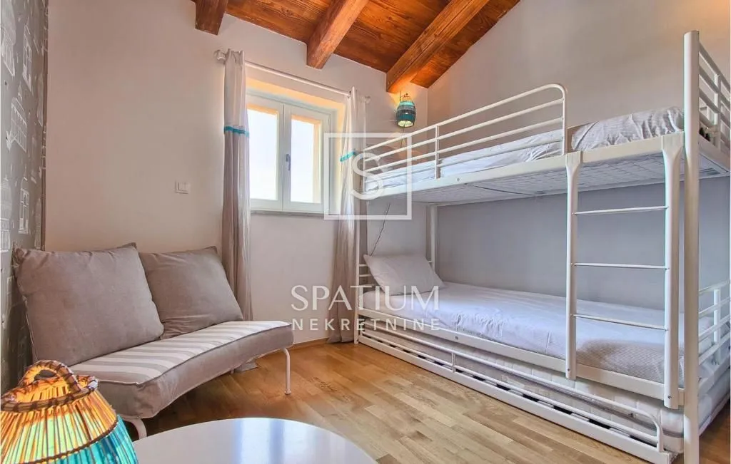 labin, kamena vila s panoramskim pogledom - slika 18