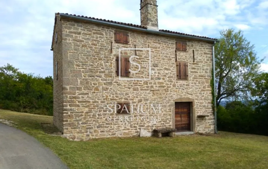 Krasica, Buje, Adaptirana Istarska Kuća