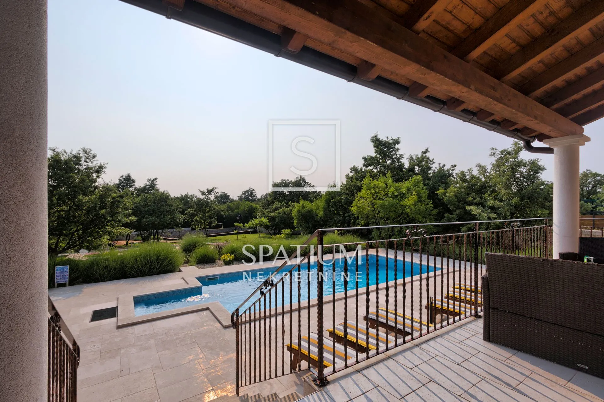 istra, štokovci, predivna vila s bazenom - slika 3