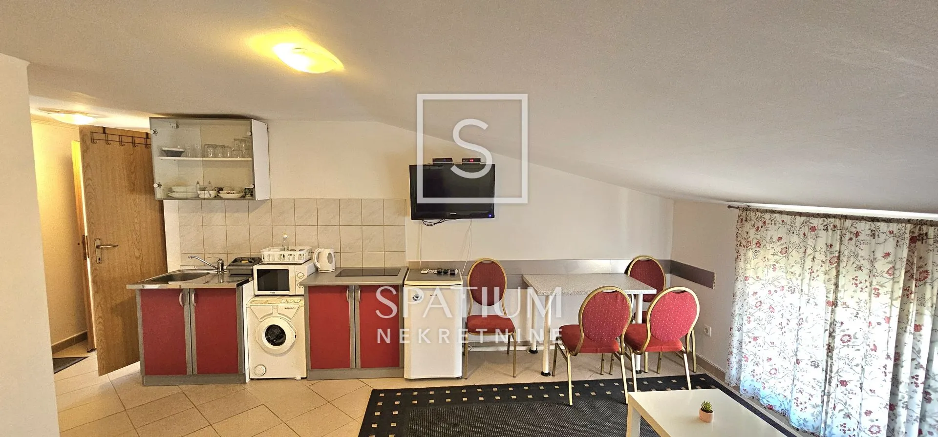 crikvenica, stan blizu mora i centra podijeljen u tri apartmana - slika 7
