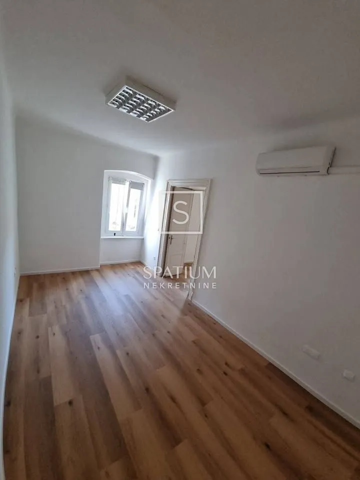 centar, poslovni prostor na korzu - slika 10