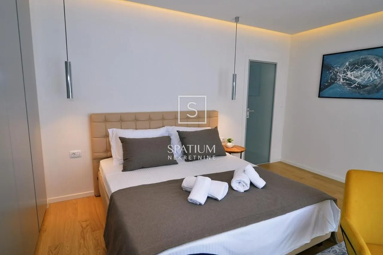 opatija, vila sa šest apartmana - slika 8