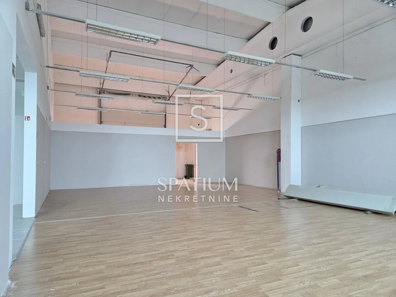 labin, poslovna zgrada za najam, 500 m2 u centru grada - slika 4