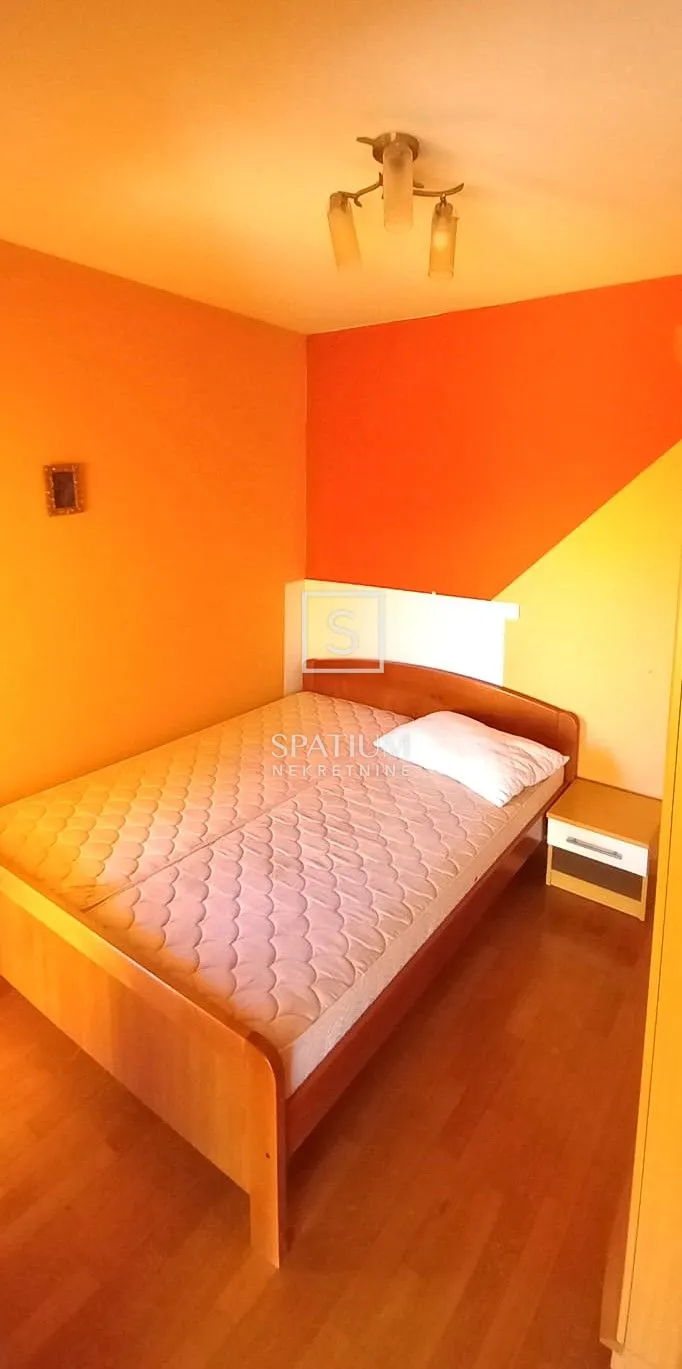 otok pag, novalja, apartman s pogledom i garažom - slika 4