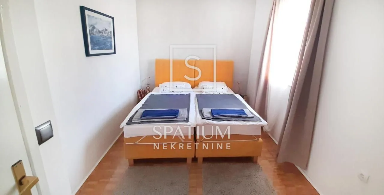 malinska, kuća s dva bazena - slika 16
