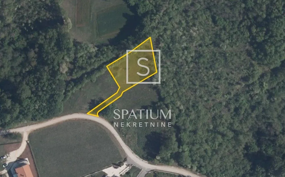 Pazin, Građevinsko Zemljište 1099m2 Pravilnog Oblika - Zabrežani, Pazin