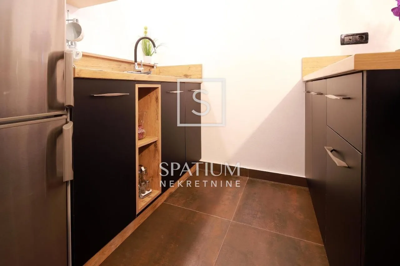 rijeka, centar, prodaja uhodanog poslovanja, 3 apartmana - slika 23
