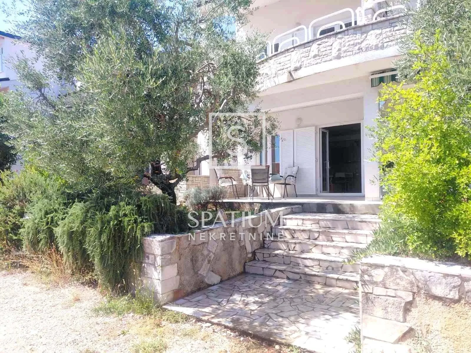 istra, duga uvala, stan s terasom i vrtom - slika 7