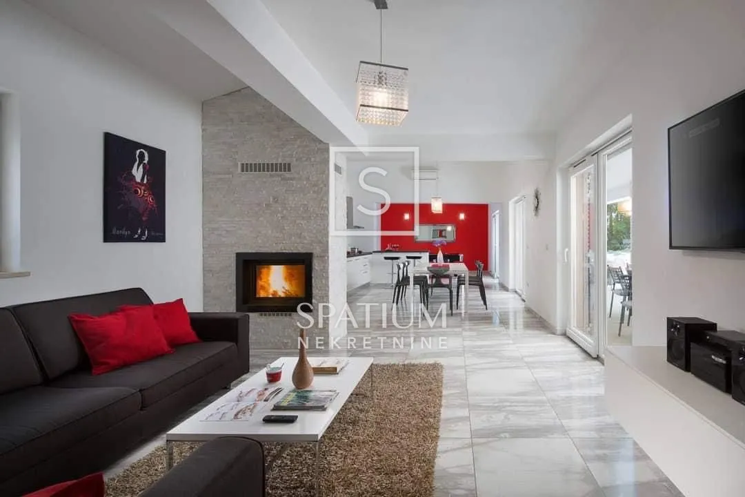 labin, nedešćina, villa s bazenom na mirnoj lokaciji - slika 4