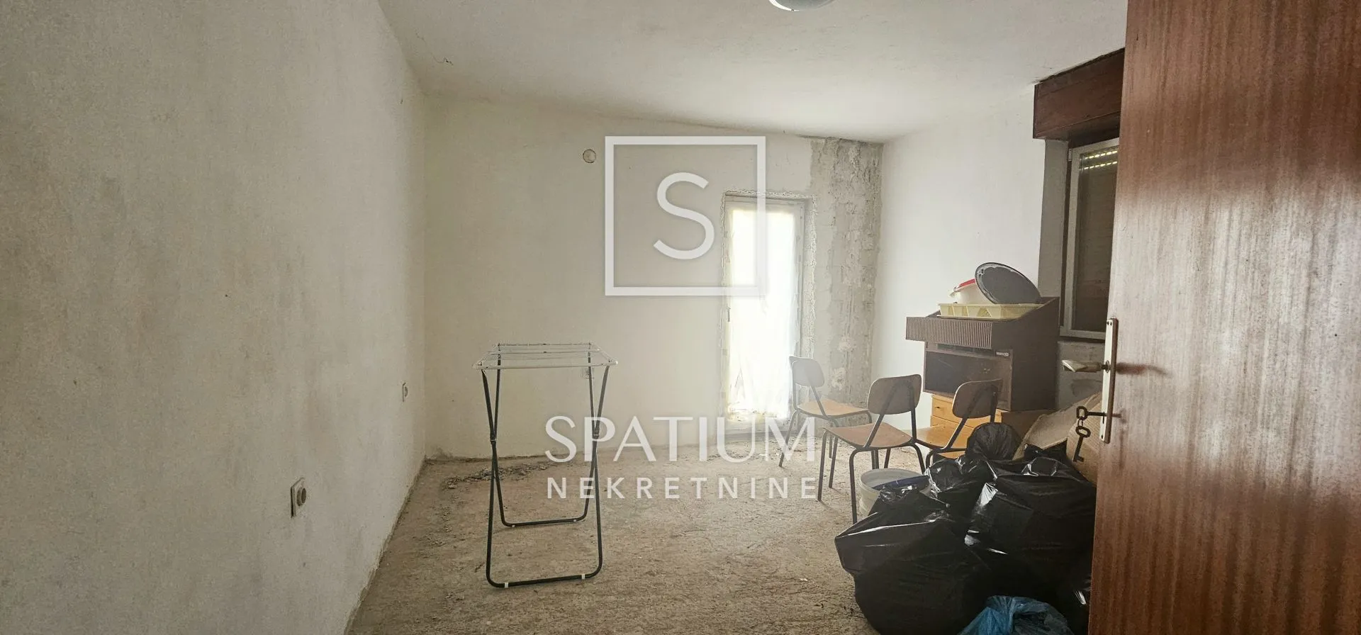 jadranovo, samostojeća kuća u mirnom dijelu grada - slika 8