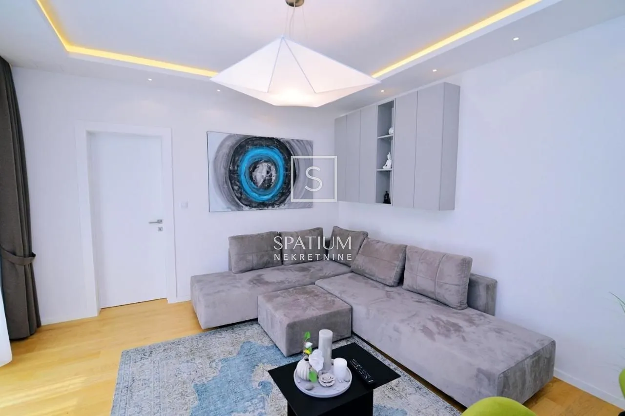 opatija, vila sa šest apartmana - slika 19