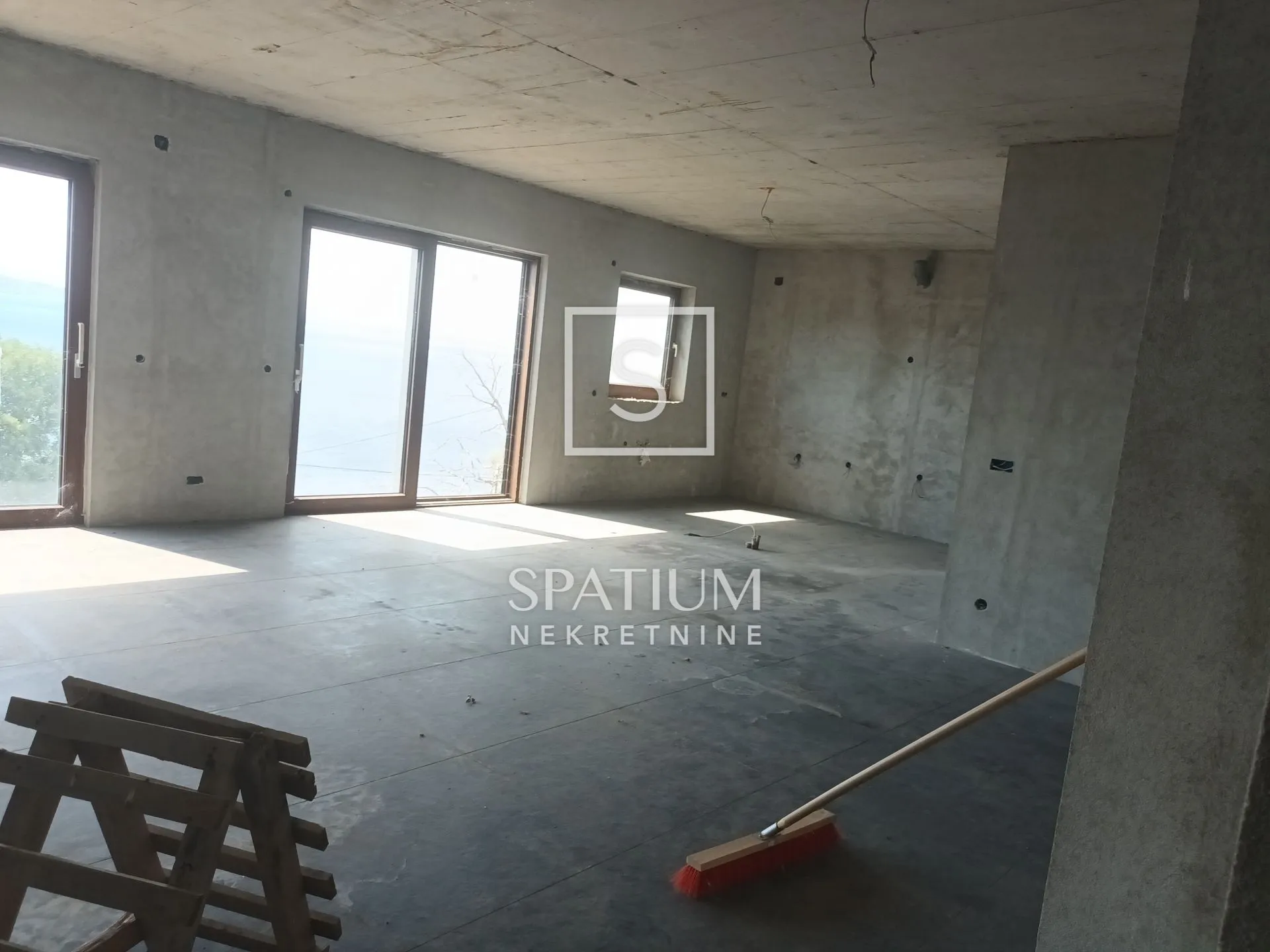 sibinj krmpotski, kuća s panoramskim pogledom u roh - bau fazi - slika 4