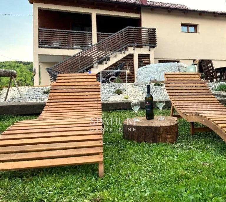 vrbovsko, adaptirana kuća za odmor s okućnicom 7500 m2 - slika 29