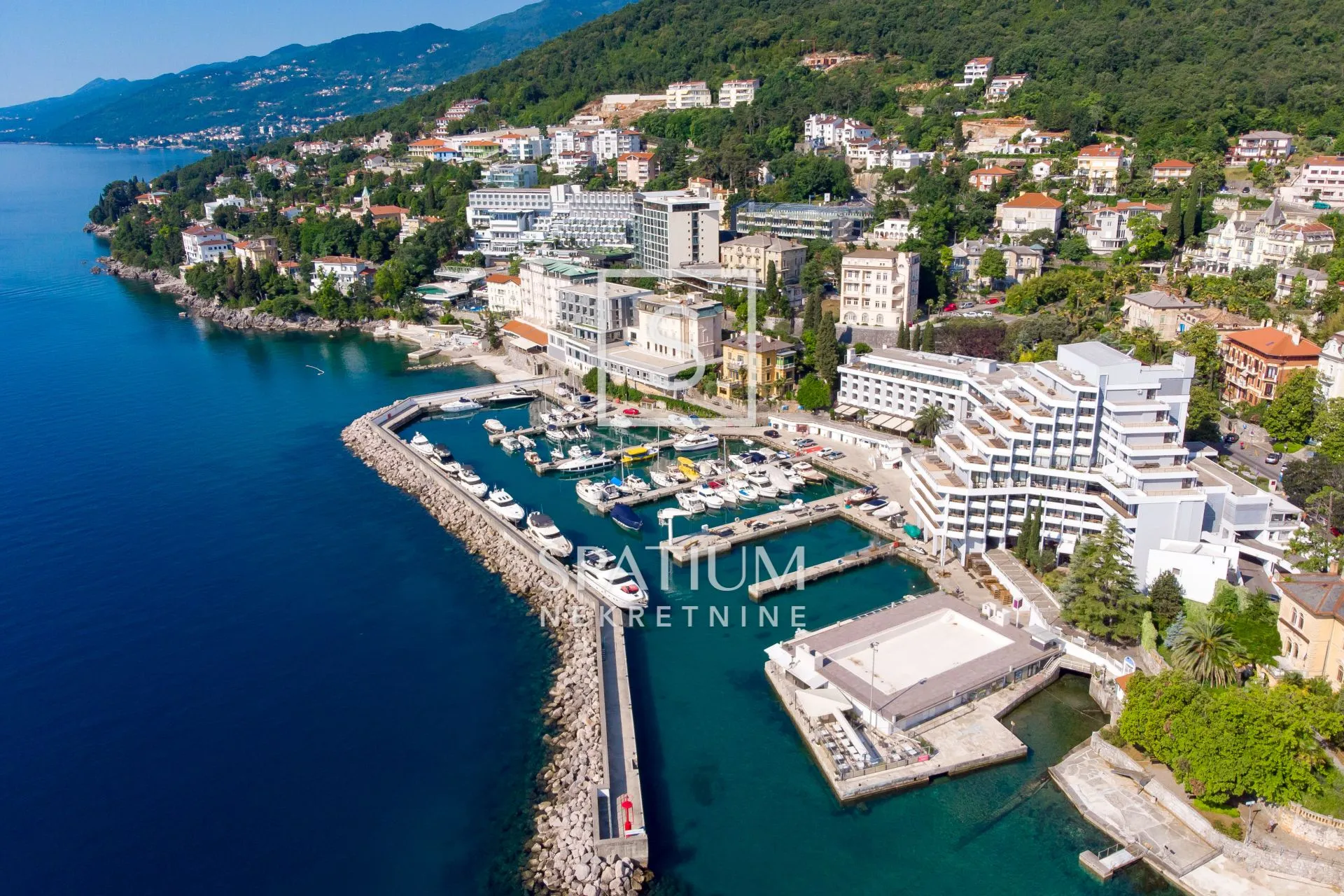 opatija, predivan stan u vili - slika 34