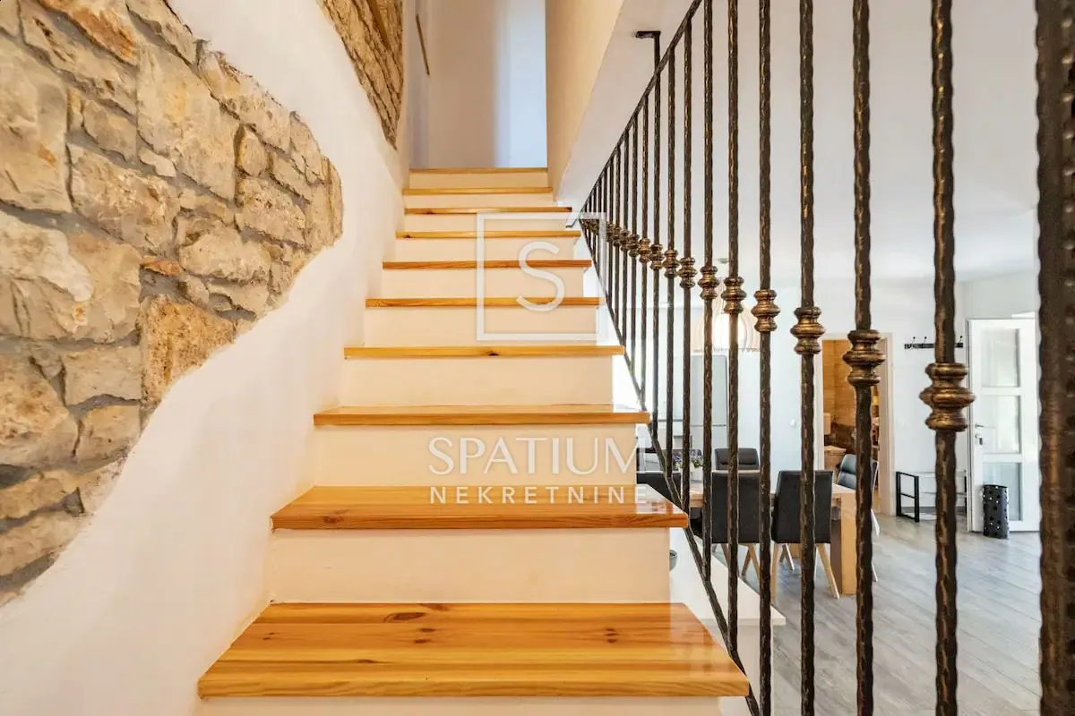 sveti lovreč, istarska kamena kuća s bazenom i prostranom okućnicom - slika 6