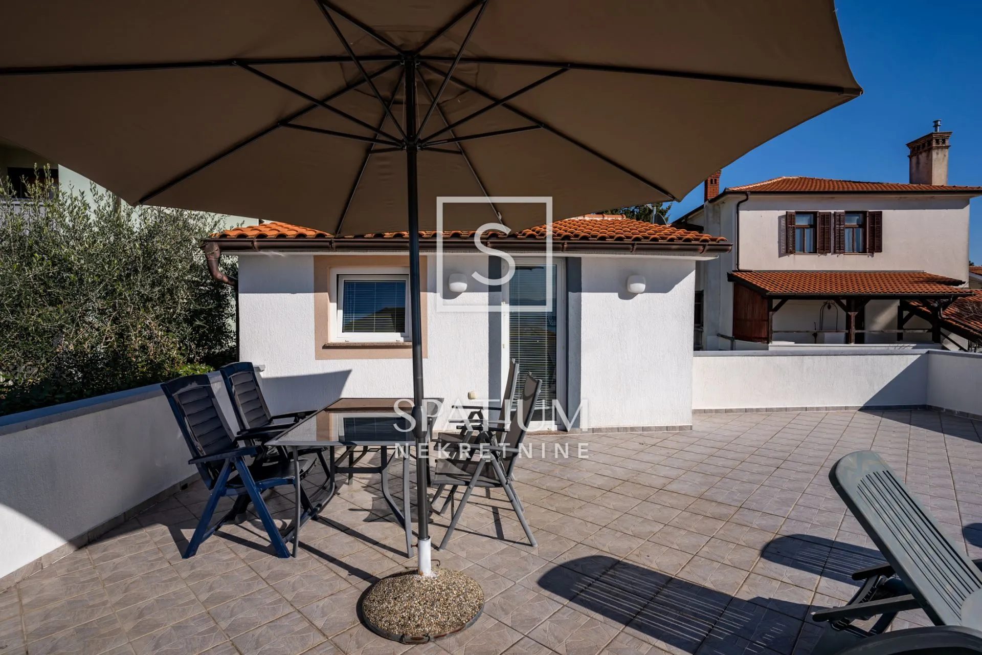 malinska, dvije kuća s apartmanima - slika 33