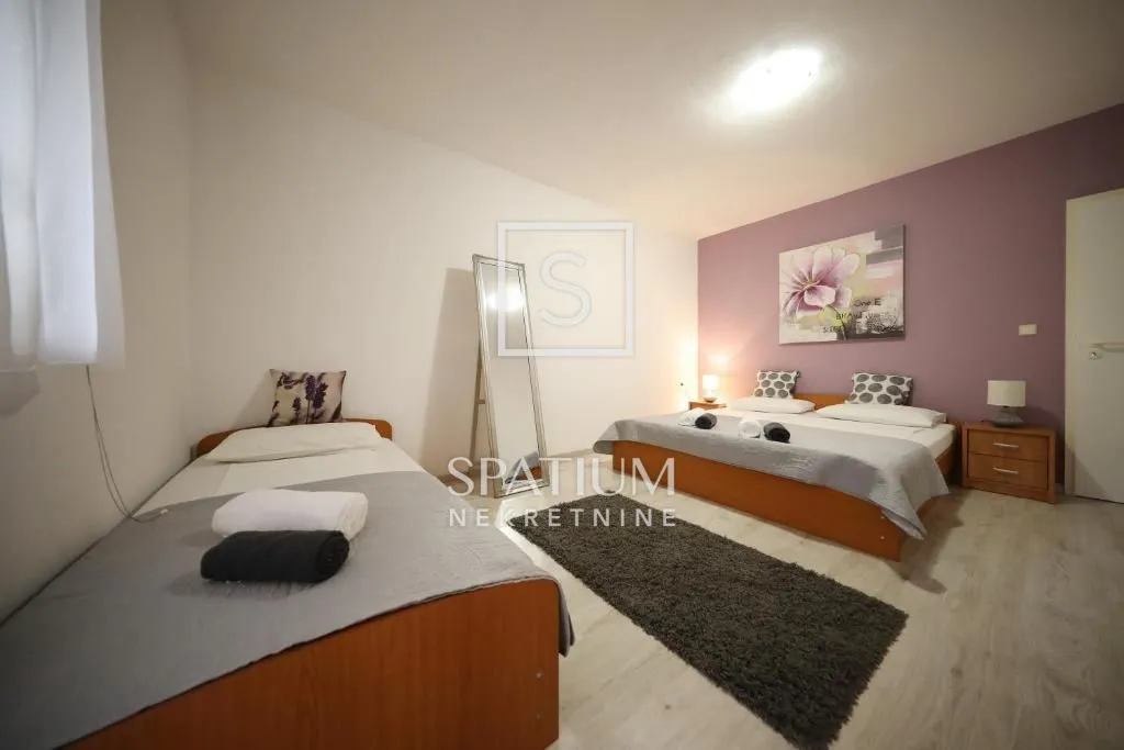 zadar, sukošan, kuća s velikom okućnicom - slika 9